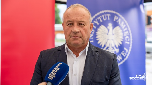 Fot. Robert Stachnik [Radio Szczecin] Komunistyczny pomnik w szczecińskim Dąbiu usunięty [WIDEO, ZDJĘCIA]