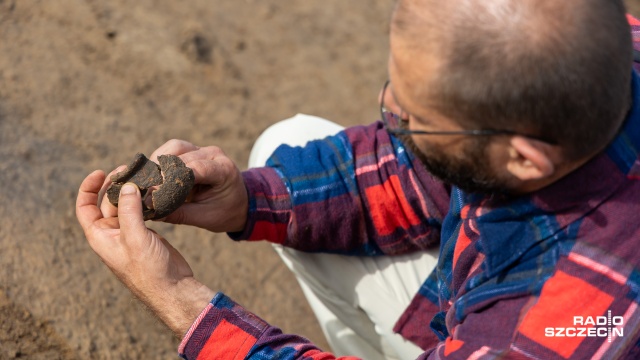 Fot. Robert Stachnik [Radio Szczecin] Odkrycie archeologiczne w Smolęcinie [WIDEO, ZDJĘCIA]