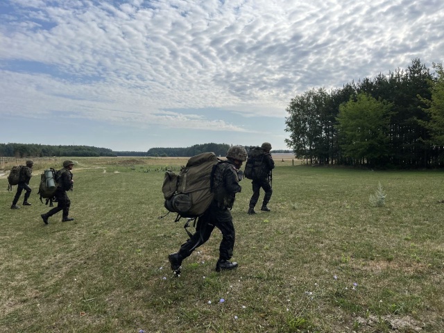 Fot. www.facebook.com/12SDZ Dodatkowi żołnierze na granicy z Białorusią. "Jesteśmy gotowi na różne scenariusze" [ZDJĘCIA]