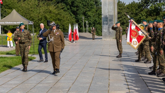 Fot. Robert Stachnik [Radio Szczecin] Szczecin uczcił zbliżające się Święto Wojska Polskiego [WIDEO, ZDJĘCIA]