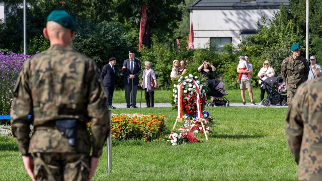Fot. Robert Stachnik [Radio Szczecin] Szczecin uczcił zbliżające się Święto Wojska Polskiego [WIDEO, ZDJĘCIA]
