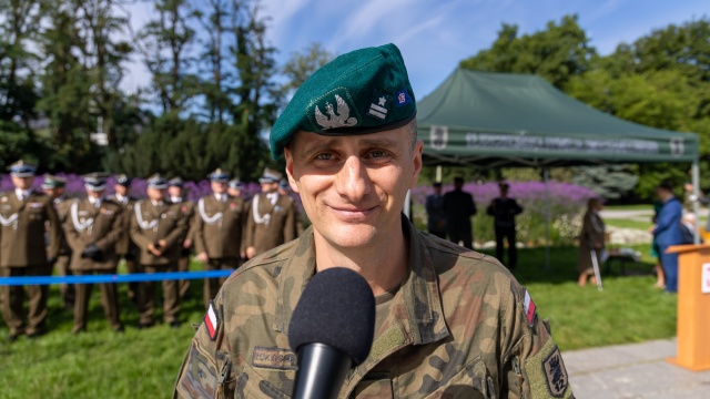 Fot. Robert Stachnik [Radio Szczecin] Szczecin uczcił zbliżające się Święto Wojska Polskiego [WIDEO, ZDJĘCIA]