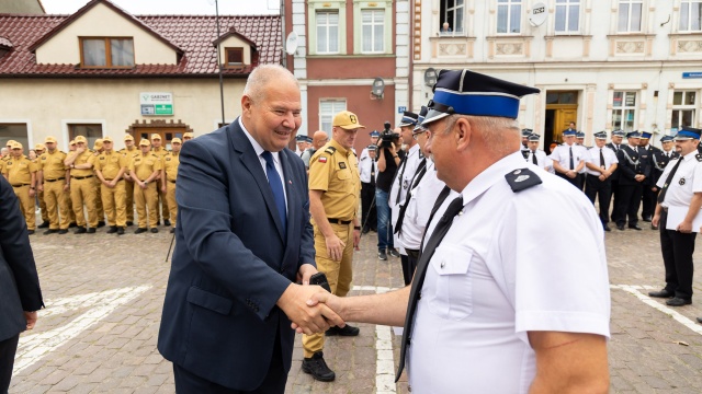 Fot. Robert Stachnik [Radio Szczecin] Strażacy-ochotnicy z promesami na zakup sprzętu [WIDEO, ZDJĘCIA]