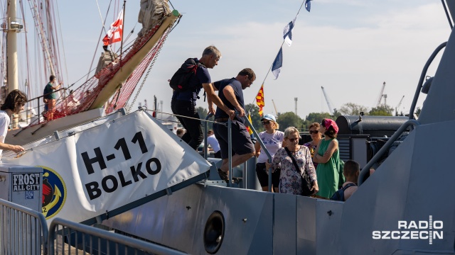 Fot. Robert Stachnik [Radio Szczecin] Wojsko zaprasza do przejęcia sterów nad okrętami [WIDEO, ZDJĘCIA]