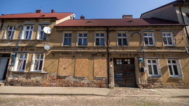 Fot. Robert Stachnik [Radio Szczecin] Lokatorzy z Dąbia: "To są slamsy, to nie są mieszkania" [WIDEO, ZDJĘCIA]