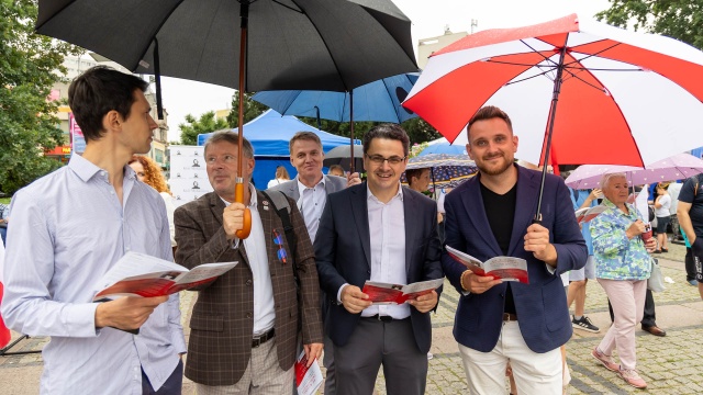 Fot. Robert Stachnik [Radio Szczecin] W Szczecinie rozbrzmiewały pieśni patriotyczne [WIDEO, ZDJĘCIA]