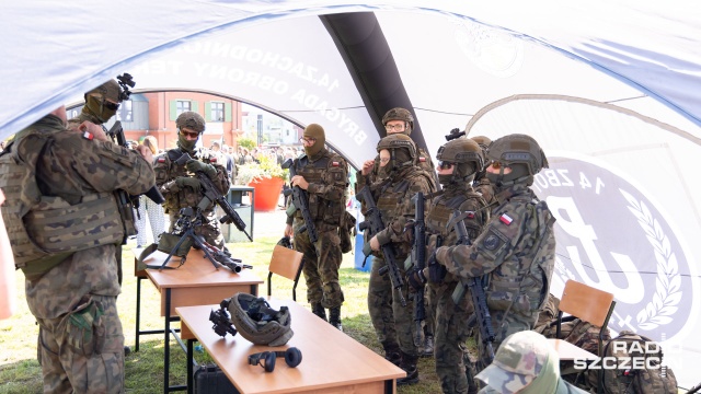 Fot. Robert Stachnik [Radio Szczecin] Nowi Terytorialsi złożyli przysięgę w Niechorzu [WIDEO, ZDJĘCIA]