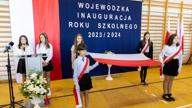 Fot. Robert Stachnik [Radio Szczecin] Pierwszy dzwonek. Wojewódzka inauguracja [WIDEO, ZDJĘCIA]
