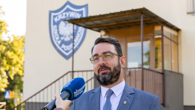 Fot. Robert Stachnik [Radio Szczecin] Mural powstał w Krzywinie [WIDEO, ZDJĘCIA]