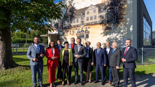 Fot. Robert Stachnik [Radio Szczecin] Mural powstał w Krzywinie [WIDEO, ZDJĘCIA]