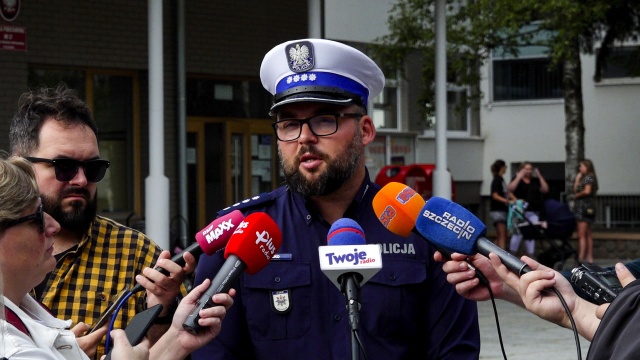 Fot. Wojciech Ochrymiuk [Radio Szczecin] Bezpieczna droga do szkoły. Policja startuje z akcjami [WIDEO, ZDJĘCIA]