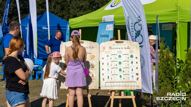 Fot. Robert Stachnik [Radio Szczecin] Piknik 800 plus w Barzkowicach. "Radość podwójna" [ZDJĘCIA]