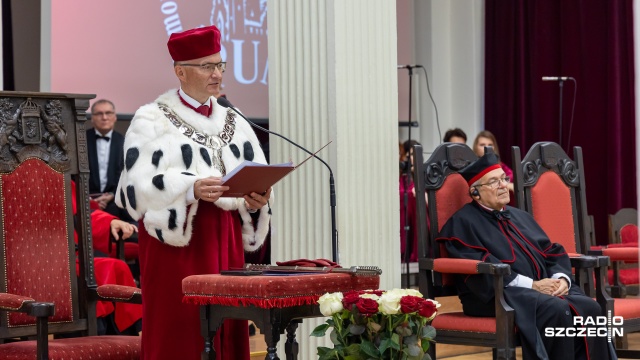 Fot. Robert Stachnik [Radio Szczecin] Wręczenie tytułów naukowych na PUM. Zwiększyła się lista doktorów honoris causa [WIDEO, ZDJĘCIA]