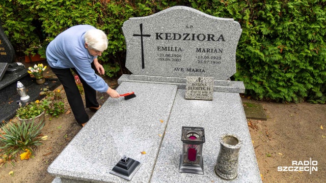 Fot. Robert Stachnik [Radio Szczecin] Cmentarz Centralny. To był dobry dzień na sprzątanie [WIDEO, ZDJĘCIA]