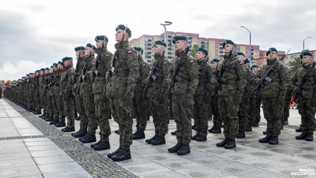 Fot. Maciej Papke [Radio Szczecin] "To wyraz waszego patriotyzmu i gotowości służenia ojczyźnie" [WIDEO, ZDJĘCIA]