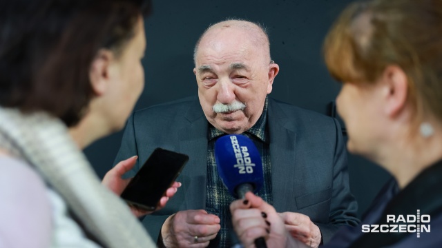 Fot. Robert Stachnik [Radio Szczecin] Medale pamiątkowe dla uczestników strajków w sierpniu 1988 roku [ZDJĘCIA]