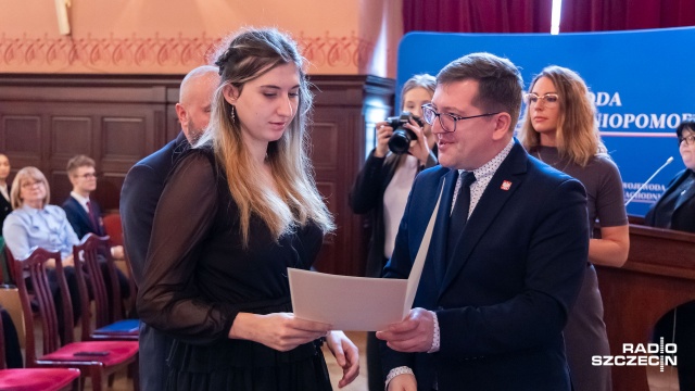 Fot. Robert Stachnik [Radio Szczecin] Najlepsi uczniowie z regionu dostali blisko 200 stypendiów [WIDEO, ZDJĘCIA]