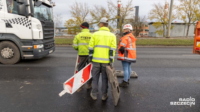 Fot. Robert Stachnik [Radio Szczecin] Utrudnienia i korki na ul. Gdańskiej [WIDEO, ZDJĘCIA]