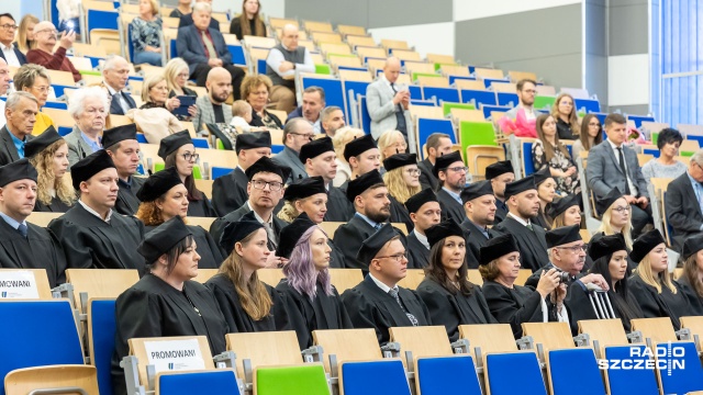 Fot. Robert Stachnik [Radio Szczecin] Pracownicy Zachodniopomorskiego Uniwersytetu Technologicznego odznaczeni [ZDJĘCIA]