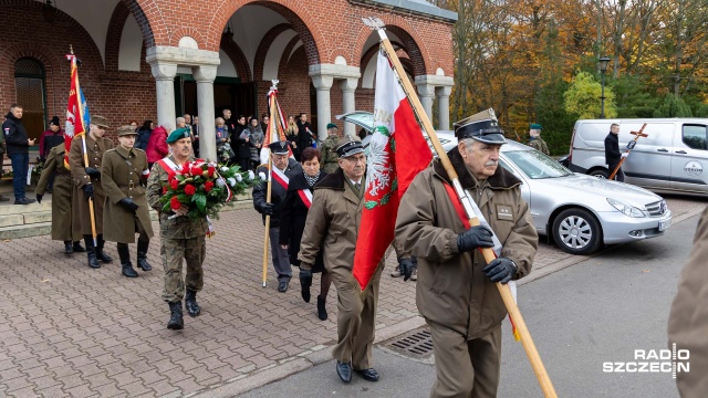 Fot. Robert Stachnik [Radio Szczecin] Ostatnie pożegnanie żołnierza AK, kapitana Bronisława Pakuły [ZDJĘCIA]