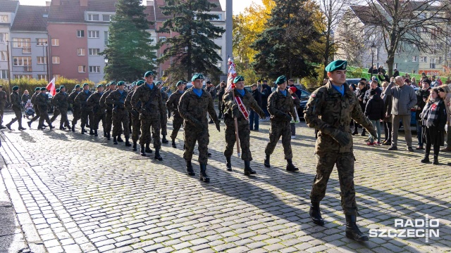 Fot. Robert Stachnik [Radio Szczecin] Defilada wojskowa na ulicach Szczecina [ZDJĘCIA]