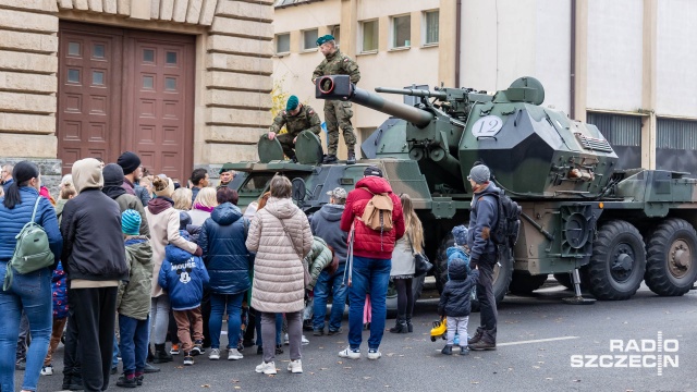 Fot. Robert Stachnik [Radio Szczecin] Festyn na Wałach Chrobrego. Masa atrakcji [ZDJĘCIA]