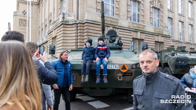 Fot. Robert Stachnik [Radio Szczecin] Festyn na Wałach Chrobrego. Masa atrakcji [ZDJĘCIA]
