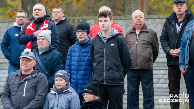 Fot. Robert Stachnik [Radio Szczecin] Trzecia liga. Derby dla piłkarzy Świtu [ZDJĘCIA]