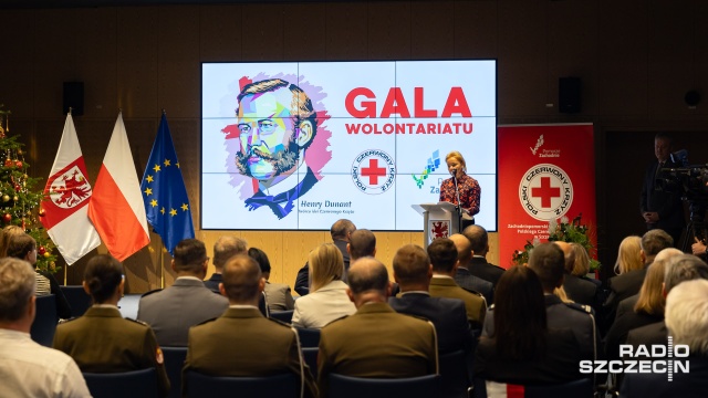 Fot. Robert Stachnik [Radio Szczecin] Gala Wolontariatu Czerwonego Krzyża [WIDEO, ZDJĘCIA]