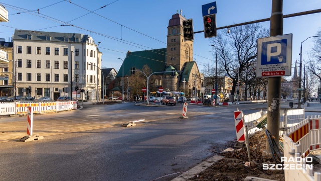 Fot. Robert Stachnik [Radio Szczecin] Zmiany dla kierowców na placu Zwycięstwa [WIDEO, ZDJĘCIA]
