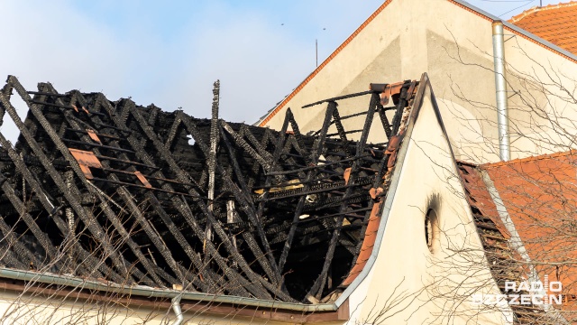 Fot. Robert Stachnik [Radio Szczecin] Nocny pożar w święta. Część mieszkańców się wyprowadza [WIDEO, ZDJĘCIA]