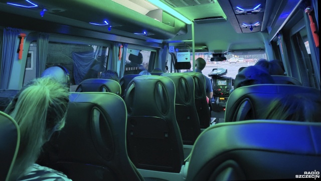 Coraz lepsze wsparcie lokalnych połączeń autobusowych, jednak blisko połowa pieniędzy zostaje niewykorzystana - wynika z danych Urzędu Wojewódzkiego. Wojewoda zachodniopomorski rozdysponował blisko 25 mln zł na dofinasowanie lokalnych połączeń w 54 samorządach. Pula jednak była dużo wyższa, bo ponad 45 mln. 20 mln zł wróciło do Ministerstwa Infrastruktury.