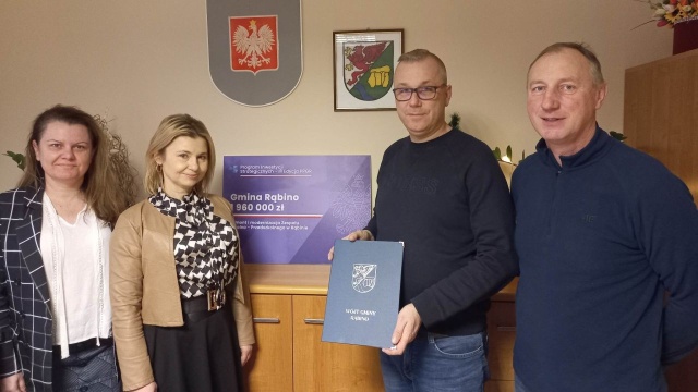 Ponad dwa miliony złotych kosztować będzie przebudowa dachu, kotłowni i części budynku zespołu Szkolno-Przedszkolnego w Rąbinie (powiat świdwiński).
