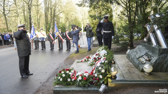 Zbudził mnie alarm. Spałem, gdy zaczęła się tragedia - wspominał dziś motorzysta Jerzy Petruk, jeden z dziewięciu uratowanych z katastrofy Jana Heweliusza.