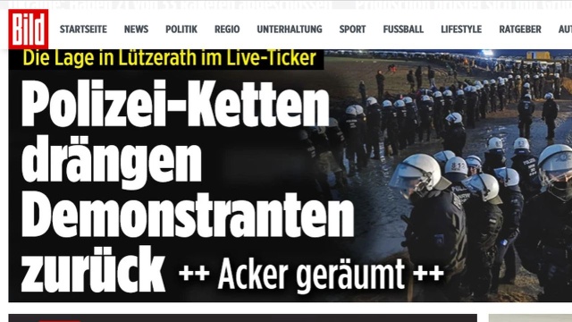 Tuż przed końcem akcji policji w zachodnioniemieckiej miejscowości Ltzerath sytuacja wymknęła się spod kontroli.