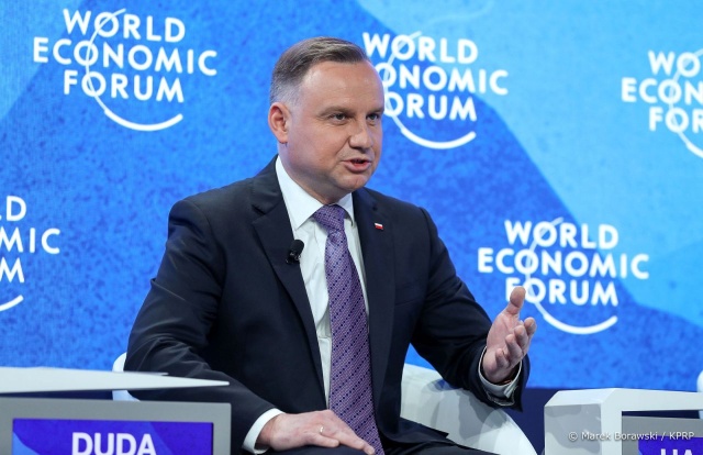 Prezydent Andrzej Duda jest w Szwajcarii, gdzie od jutra do czwartku będzie uczestniczył w Światowym Forum Ekonomicznym w Davos.
