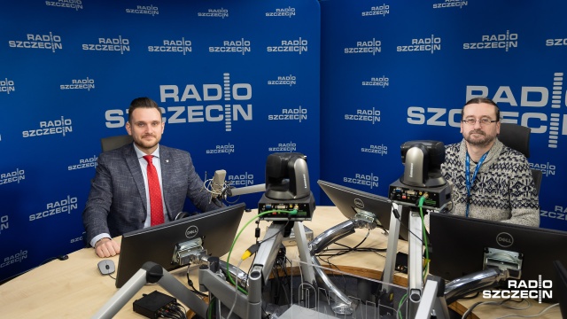 Złoży interpelację w tej sprawie, aby rodzice mieli jasność, jak opieka w przedszkolach w wakacje będzie wyglądała w przyszłych latach. Radny PiS Krzysztof Romianowski, który był gościem Andrzeja Kutysa, zapowiadał to w Rozmowach pod krawatem.