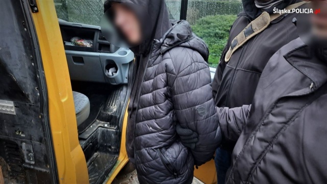 Policjanci z Komendy Wojewódzkiej w Katowicach oraz Miejskiej w Rybniku we współpracy ze śledczymi z Austrii rozbili międzynarodową szajkę złodziei.