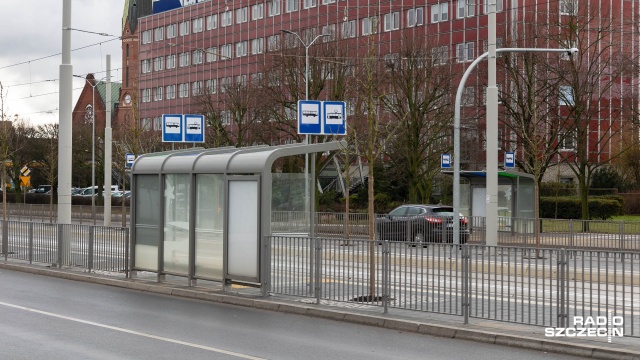 Nowy przystanek komunikacji miejskiej w szczecinie od poniedziałku - powstał w ciągu ulicy Energetyków w okolicach skrzyżowania z ulicą Celną.