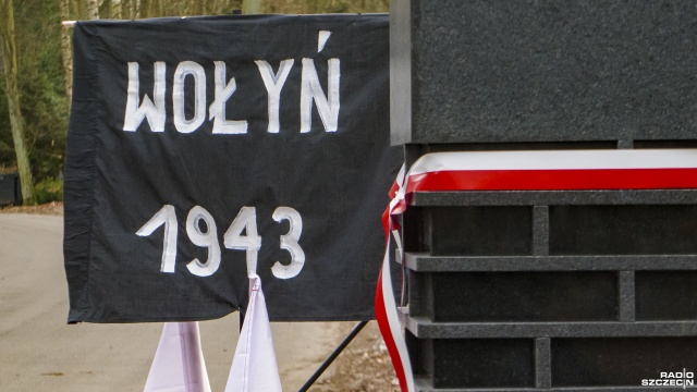 Musimy dalej walczyć o pamięć o naszych przodkach - 80 lat od mordu w Parośli, który zapoczątkował serię zbrodni na Wołyniu szczecińskie stowarzyszenie kresowian Kresy Wschodnie - Dziedzictwo i Pamięć zebrało się na Cmentarzu Centralnym.