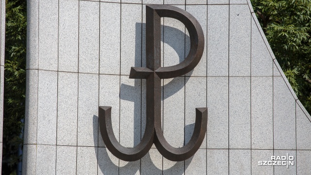 Polacy po upadku komunizmu stracili zainteresowanie białymi plamami historii, między innymi działalnością żołnierzy Armii Krajowej - uważa poseł PiS Leszek Dobrzyński.