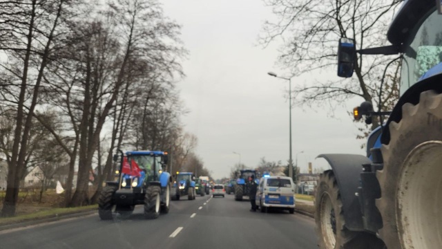 Droga numer 20 w Szczecinku była zablokowana w obydwu kierunkach z powodu protestu rolników.