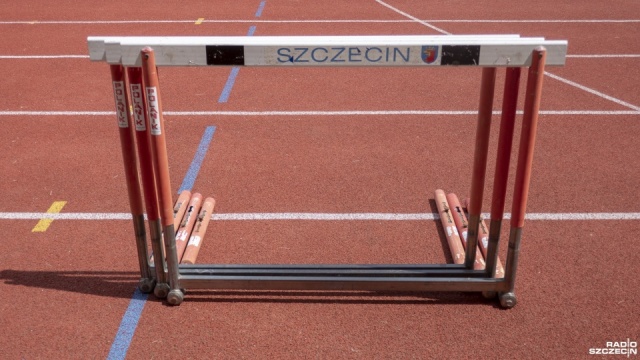 Przemysław Słowikowski z MKL-u Szczecin zdobył brązowy medal w pierwszym dniu lekkoatletycznych halowych mistrzostw Polski w Toruniu. Szczecinianin był trzeci w biegu na 60 metrów.