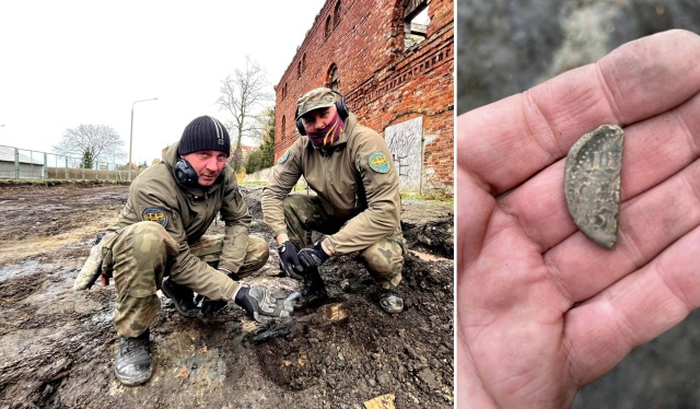 Połowa bulli papieskiej z czasów średniowiecza odnaleziona w Kamieniu Pomorskim. Archeolodzy - członkowie Stowarzyszenia im. św. Korduli trafili na nią w trakcie prac przy ulicy Wilków Morskich.