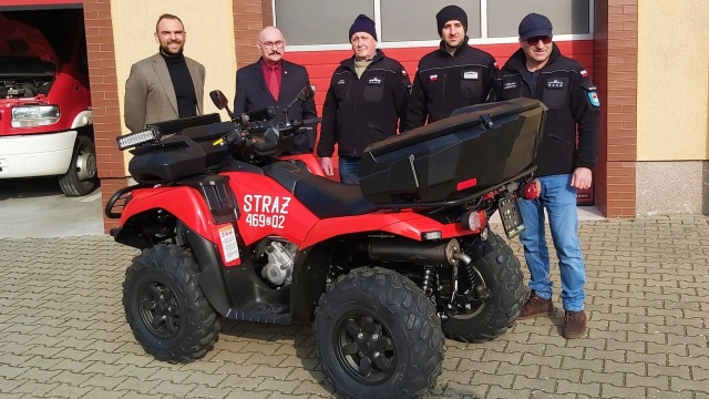 Nowy pojazd do działań w trudnym terenie trafił do strażaków-ochotników w Międzyzdrojach.