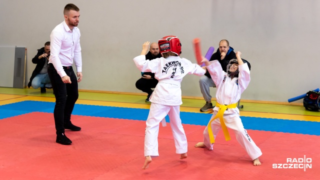 Walczą i pomagają - tegoroczne Mistrzostwa Województwa Zachodniopomorskiego w Taekwondo połączone są ze zbiórką charytatywną dla 10-letniej Olgi Stępień z Mierzyna.