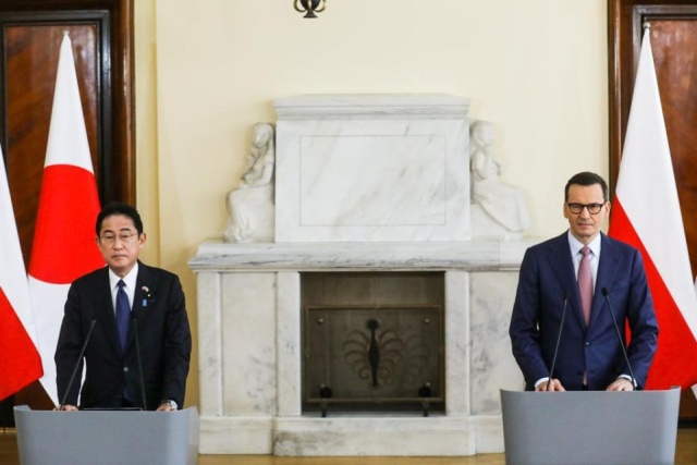Premierzy Polski i Japonii z jednoznacznym wsparciem Ukrainy. Mateusz Morawiecki i Fumio Kishida rozmawiali w Warszawie o zagrożeniach dla światowego bezpieczeństwa.