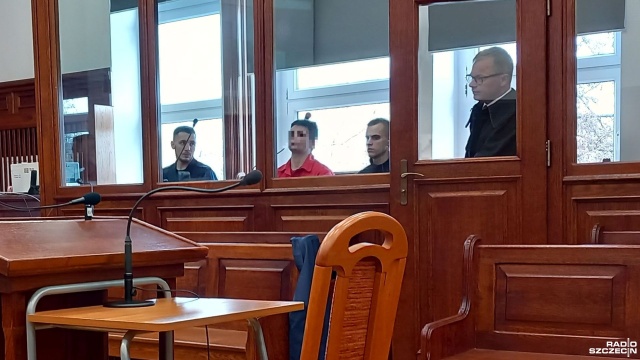 W Sądzie Okręgowym w Koszalinie rozpoczął się proces nożownika Cezarego K. To finał tragicznej imprezy w bloku przy ulicy Ratuszowej w Kołobrzegu.