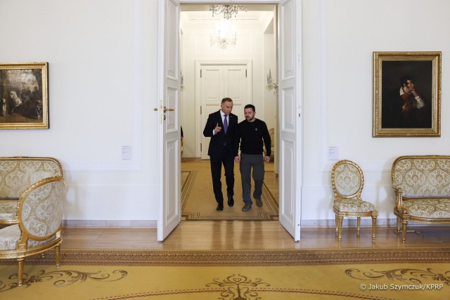 Prezydent Andrzej Duda powiedział, że podczas rozmów z Wołodymyrem Zełenskim omówili także trudne elementy przeszłości.