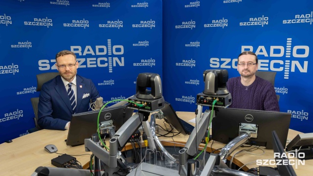 Wokół terminala LNG w Świnoujściu obowiązuje 200-metrowa strefa ochronna. - Robimy wszystko by zminimalizować uciążliwości dla turystów i mieszkańców - mówił w Rozmowach pod krawatem wojewoda zachodniopomorski Zbigniew Bogucki.